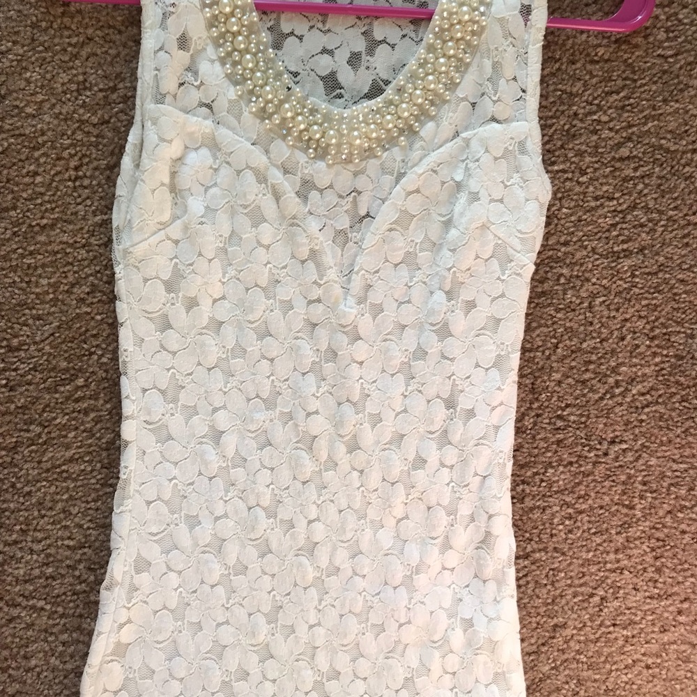 Lace Sleeveless Top with Pearls